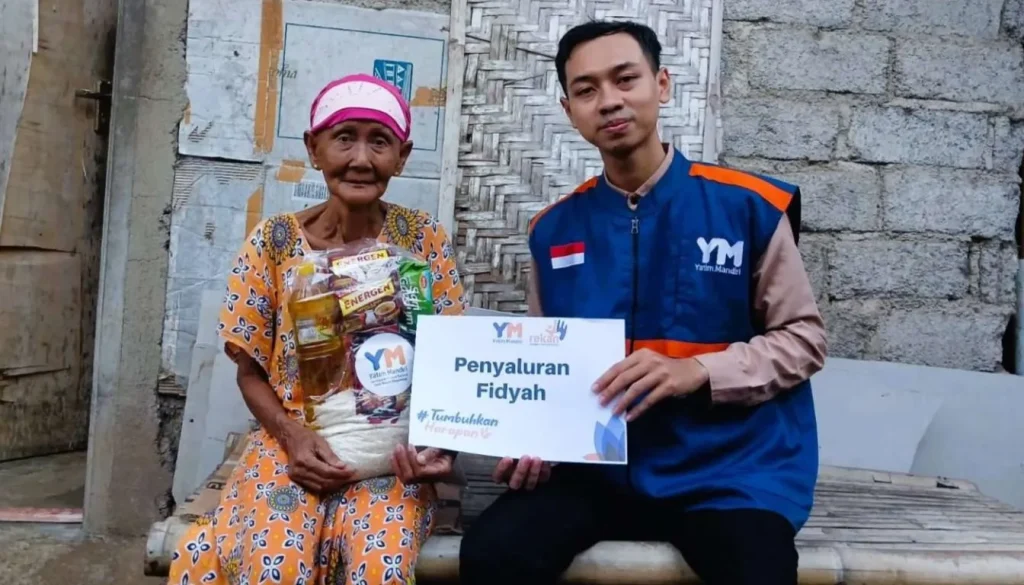 Tersampaikan-Bantuan-Paket-Fidyah-untuk-Warga-Banyuwangi-1536x1152